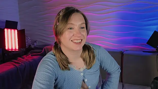 saint_trisha webcam