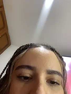 karla-thomsom10 webcam