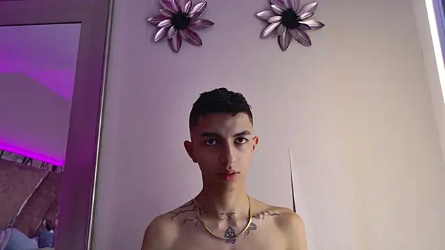 NickandAbby_ webcam