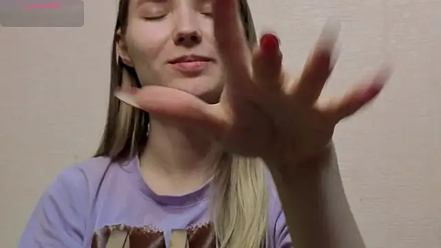 _kikiclark__ webcam