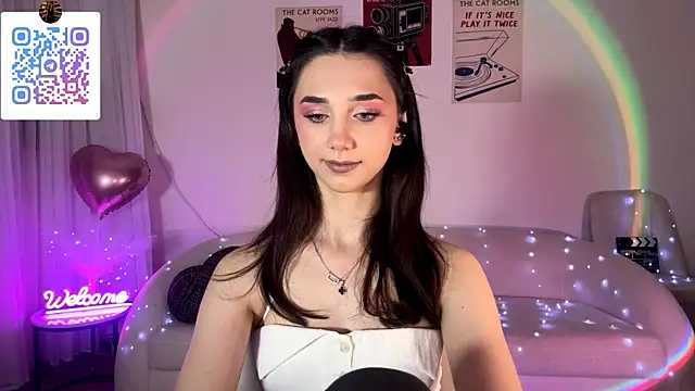 LinaMour webcam