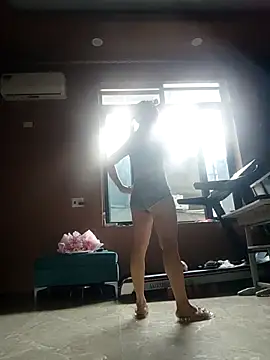 Alone_nothing webcam