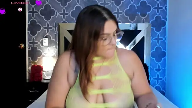 MechelleLyon webcam