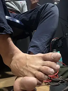 Warrior_Gape webcam