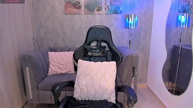 MelanieHudson_ webcam