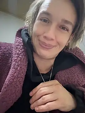 MARILYNMADELENAKOVANOVA webcam