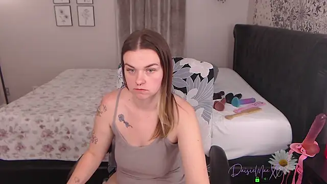 DaisieMaeXO webcam
