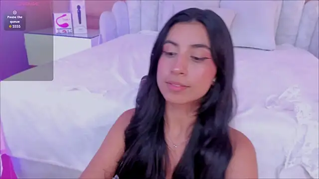 zia_cooper webcam