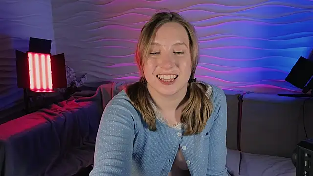 saint_trisha webcam