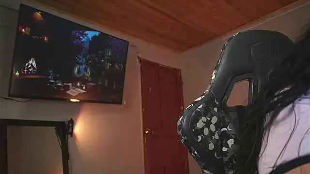 coraline_latin webcam