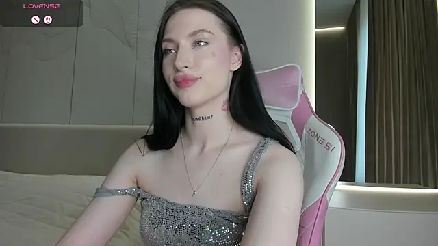 JenniferQueen11 webcam