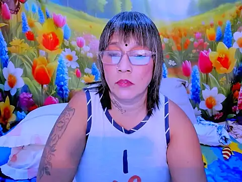 indianroxy webcam