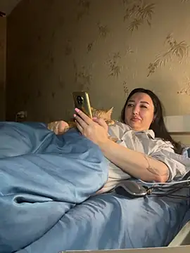 Naughtbaby_2025 webcam