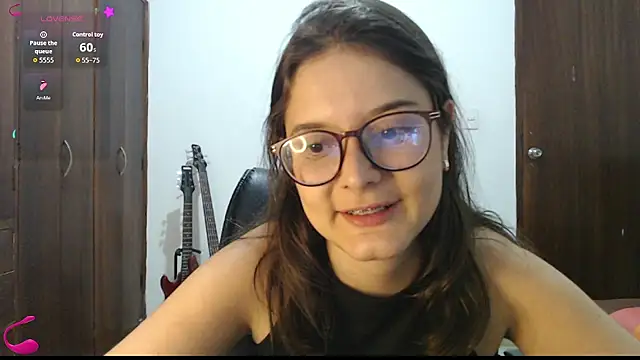 MadieeLorez webcam