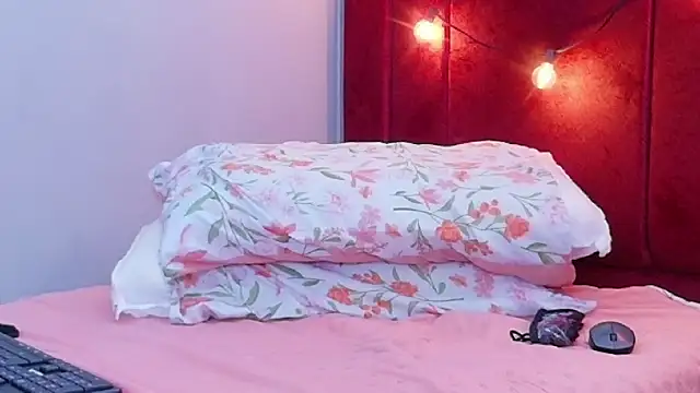 littleaprill webcam