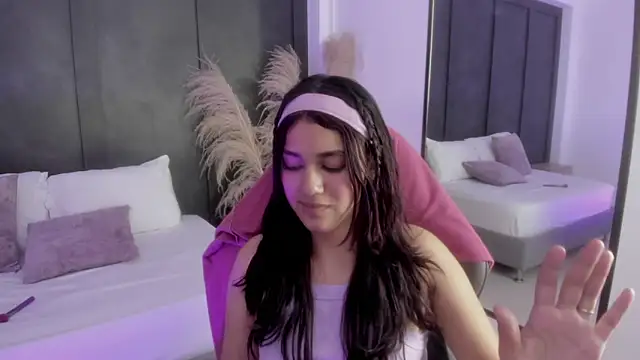 cristin_collins webcam