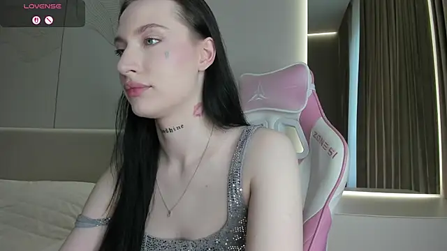 JenniferQueen11 webcam