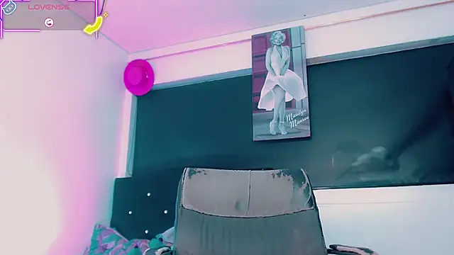 Kendall_hornyy webcam