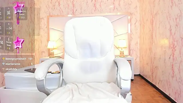 Emily_Whinfre webcam