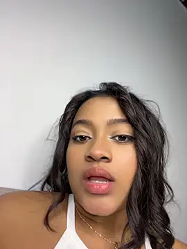 Saraa_M webcam