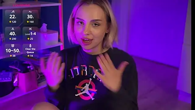 mari_grey webcam