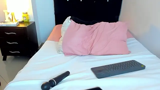 kathyajhonss webcam