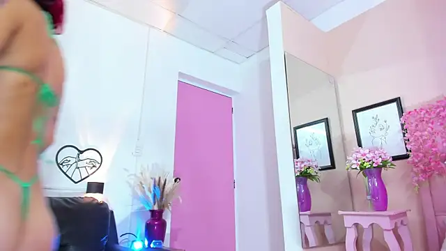 Cherry_Scarlet_ webcam