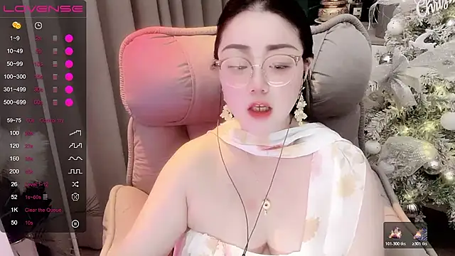 Monica-666888- webcam