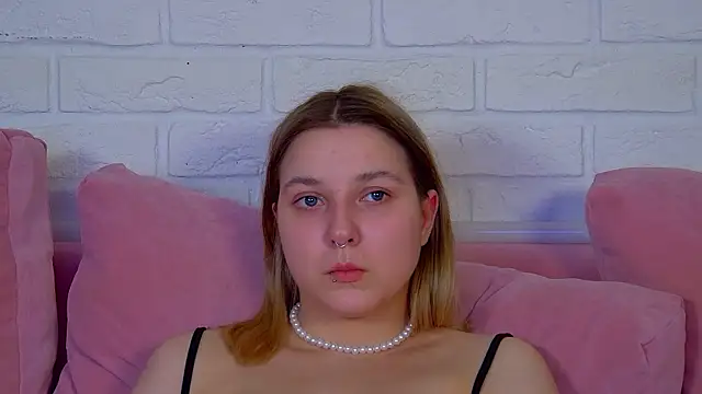 TinnaBurton webcam