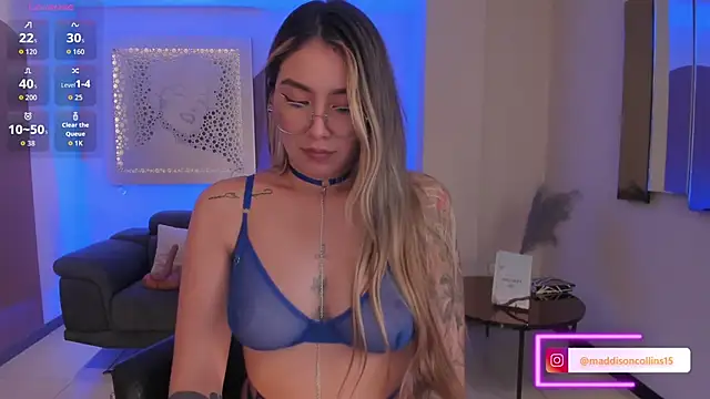 MaddisonCollins webcam