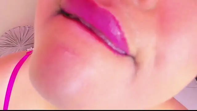 Julia_Haye webcam