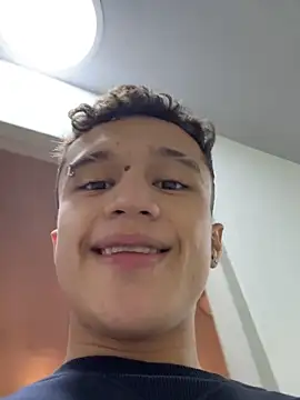 Dominik_Souza live sex cam