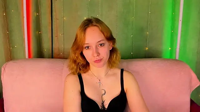 RikkiChoco webcam