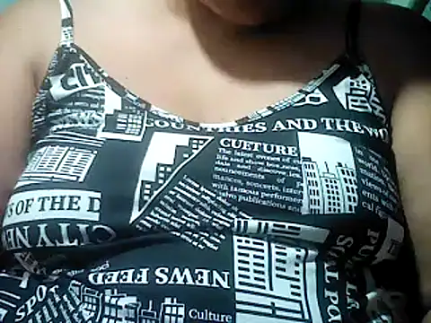 Sexyhorney4u webcam
