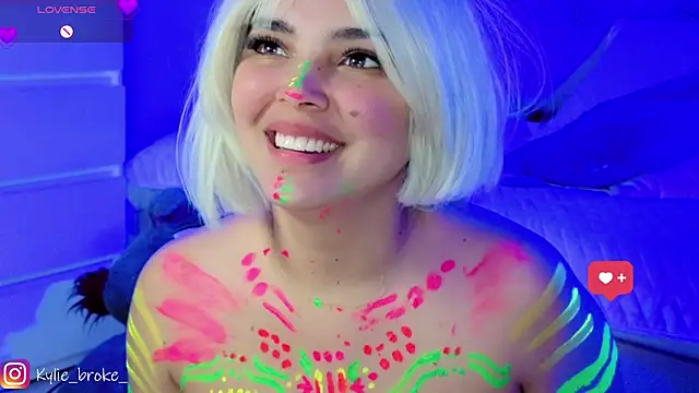 Kylie_brokee webcam