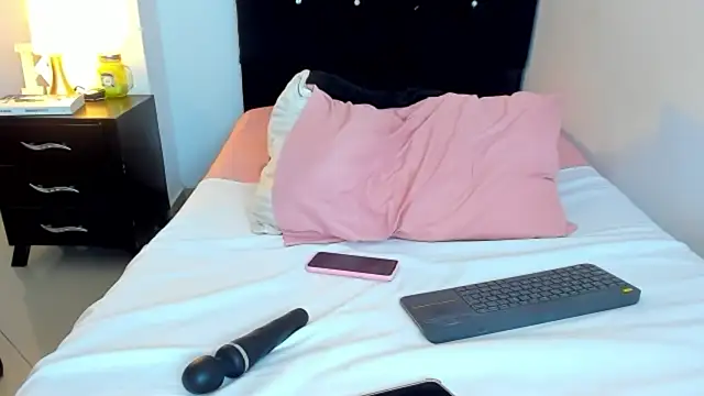 kathyajhonss webcam