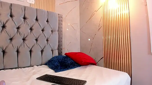 arianna_millers webcam