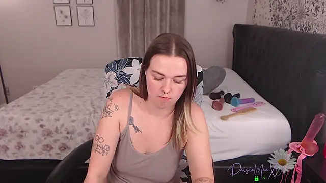 DaisieMaeXO webcam
