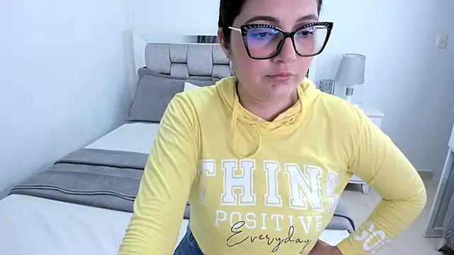 Camilaa_bueno webcam