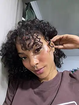LizStorm_ webcam