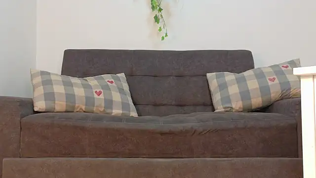 RiriiBrunette__ webcam