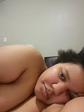 chocolate_bella webcam