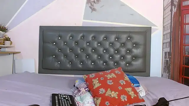 Kylie_Jennerr webcam