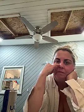 Milfshaker50 webcam