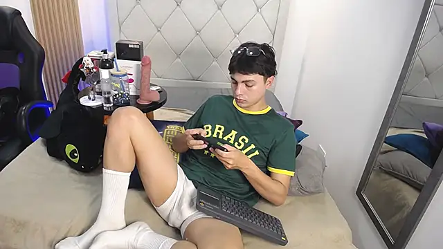 Samu_Hott live sex cam