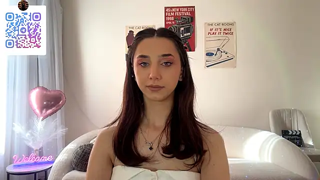 LinaMour webcam