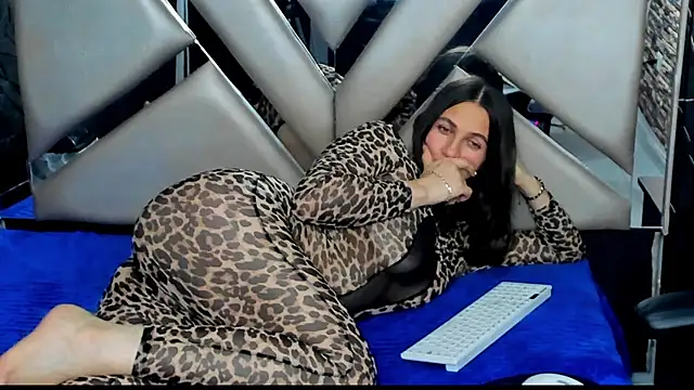 Megan_Rai webcam