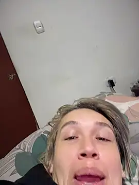 MARILYNMADELENAKOVANOVA webcam