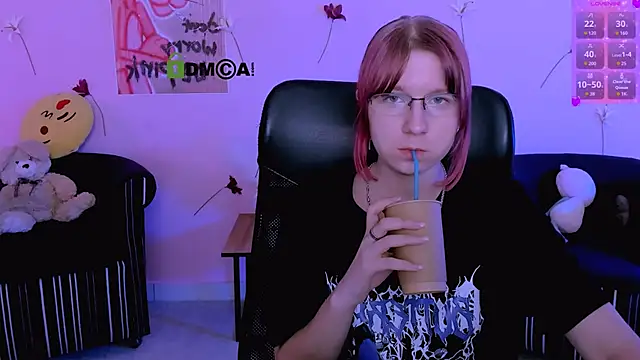 gloria_bubble webcam