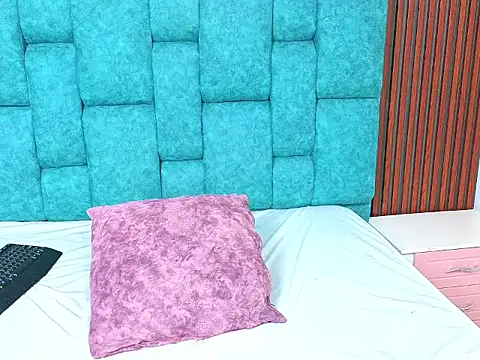 AnnieHiper webcam